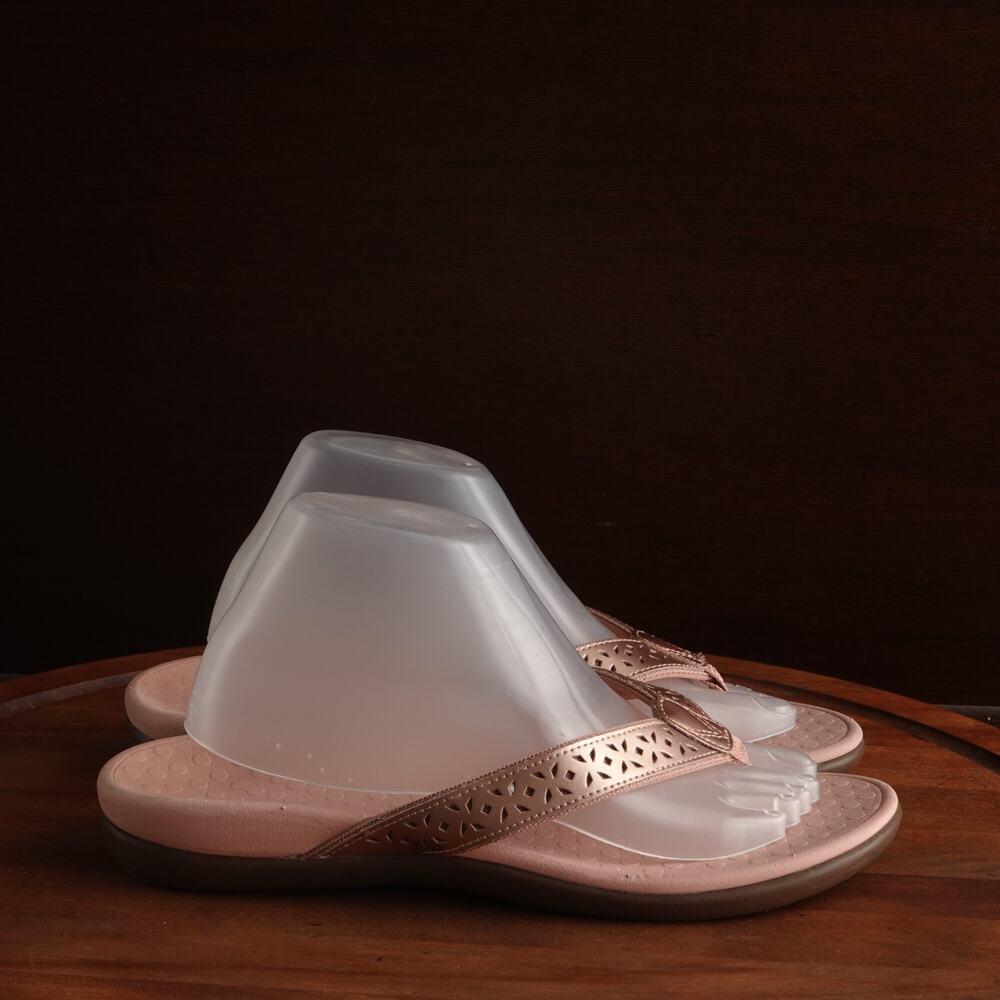 Vionic Sandals WMS SZ 10 Rose Gold Tide Thong Coastal Beach Travel Comfort Shoes